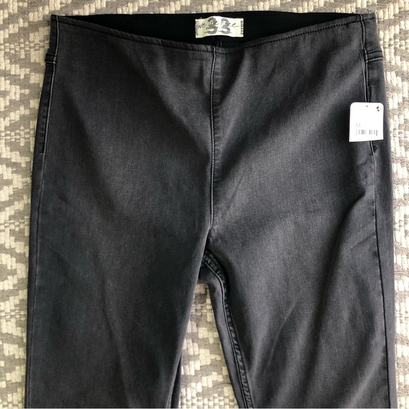 We the free penny pull on flare jeans size 33 - Picture 2 of 15